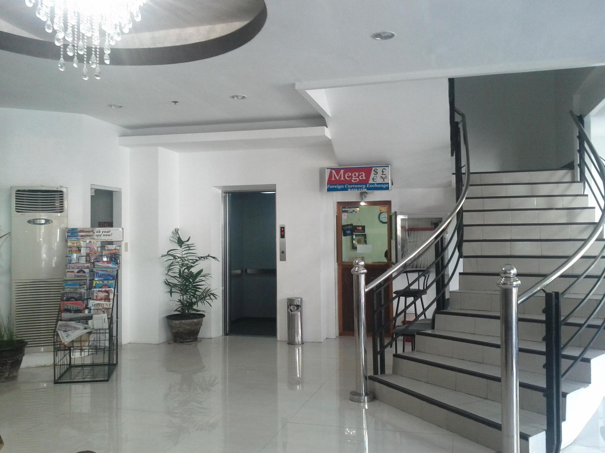 Check Inn Hotel Dumaguete City By Reddoorz المظهر الخارجي الصورة